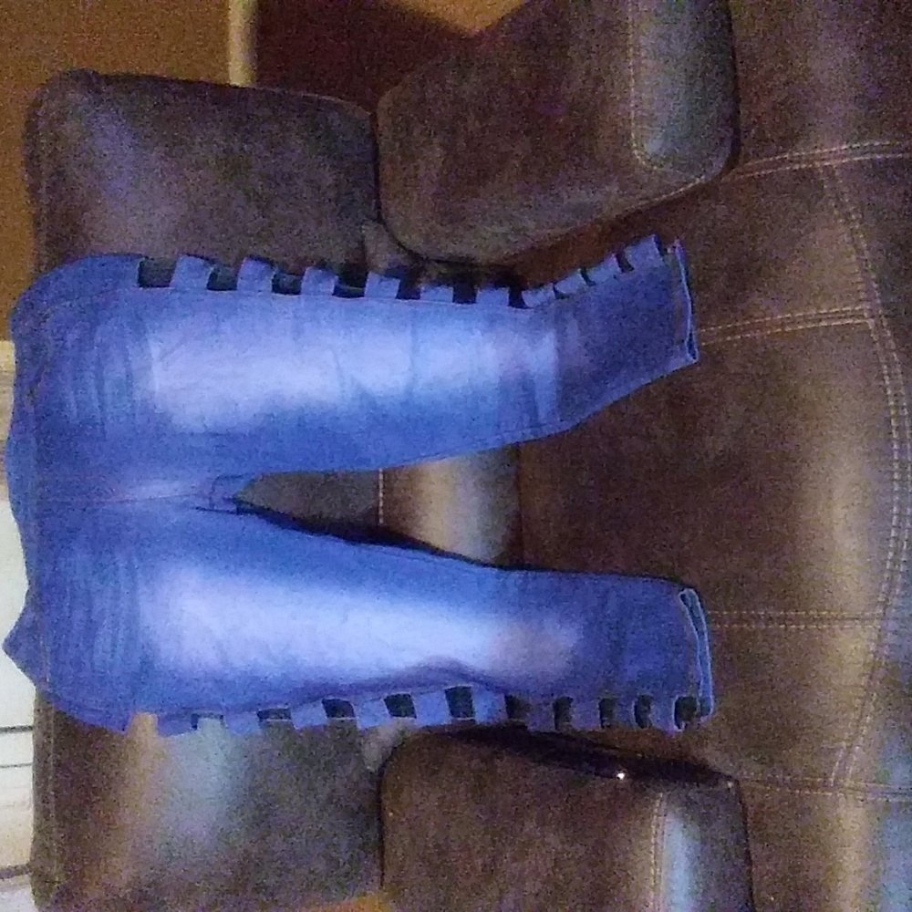 Blue open side jeans